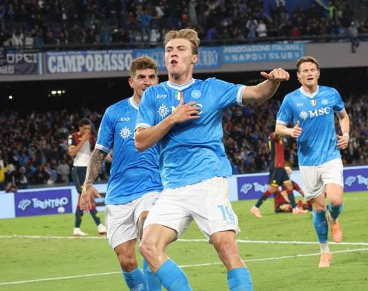 October 5, 2025, Napoli, Campania, ITALIA: Goal the Rasmus Hoyland of SSC Napoli During the 2025 26 Italian Serie A football match between SSC Napoli and Genoa on October 5, 2025, at the Diego Armando Maradona Stadium in Naples...Pictured: Napoli ITALIA - ZUMAs236 20251005_aap_s236_098 Copyright: xFabioxSassox