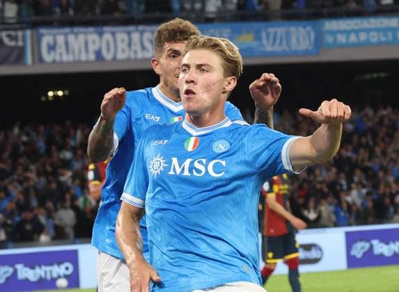 October 5, 2025, Napoli, Campania, ITALIA: Goal the Rasmus Hoyland of SSC Napoli During the 2025 26 Italian Serie A football match between SSC Napoli and Genoa on October 5, 2025, at the Diego Armando Maradona Stadium in Naples...Pictured: Napoli ITALIA - ZUMAs236 20251005_aap_s236_119 Copyright: xFabioxSassox