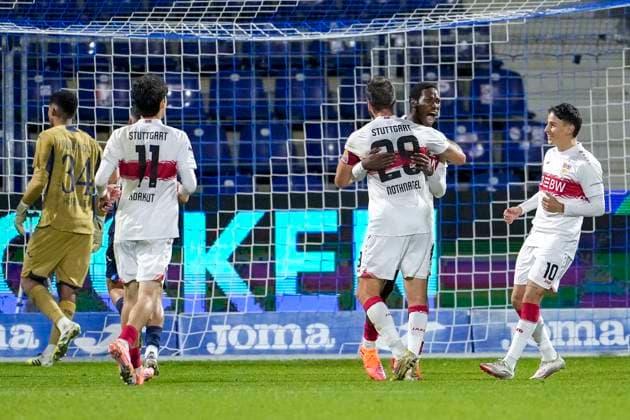 v.li.: Efe Korkut Martin (VfB II, 11), Dominik Nothnagel (VfB II, 29), Torschütze Mohamed Sankoh (VfB II, 44), Nicolas Sessa (VfB II, 10), Spieler vom VfB Stuttgart II U21, U 21 , jubeln über das Tor zum 1:3, Jubel, Torjubel, Torerfolg, celebrate the goal, goal, celebration, jubelt ueber das Tor, Freuen, Freude, freut sich, optimistisch, positiv, Spielszene, Highlight, Action, Aktion, 05.10.2025, Sinsheim (Deutschland), Fussball, 3. Liga, TSG 1899 Hoffenheim II - VfB Stuttgart II, DFB DFL REGULATIONS PROHIBIT ANY USE OF PHOTOGRAPHS AS IMAGE SEQUENCES AND OR QUASI-VIDEO.