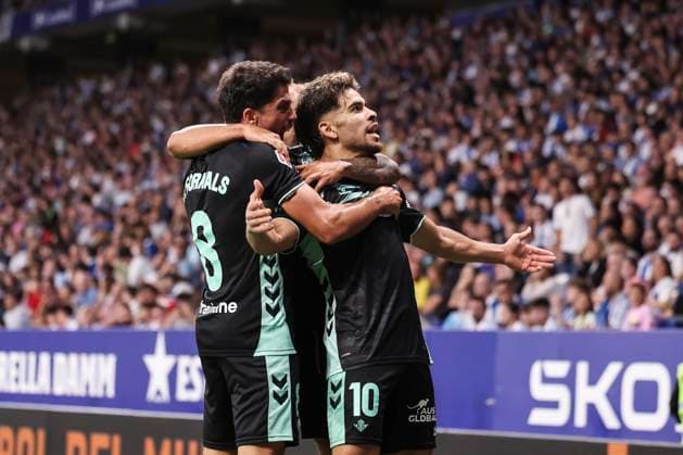 October 5, 2025, Cornella, Barcelona, SPAIN: Abde Ezzalzouli of Real Betis Balompie celebrates a goal during the Spanish league, La Liga EA Sports, football match played between RCD Espanyol and Real Betis Balompie at RCDE Stadium on October 05, 2025 in Cornella, Barcelona, Spain. Cornella SPAIN - ZUMAa181 20251005_zaa_a181_293 Copyright: xJavierxBorregox