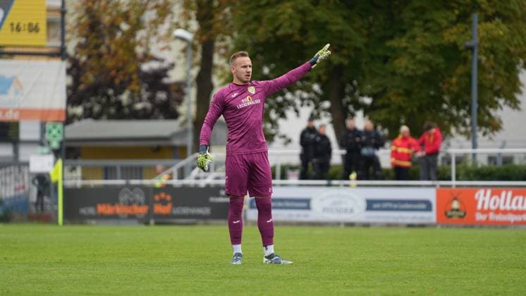Fußball, Herren, Saison 2025 2026, Regionalliga Nordost, 11. Spieltag, FSV 63 Luckenwalde vs. FC Carl-Zeiss Jena, Samstag 05.10.2025, Werner-Seelenbinder-Stadion Luckenwalde, Im Bild: Florian Palmowski (Luckenwalde) Brandenburg Deutschland