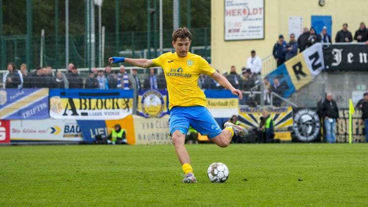 Fußball, Herren, Saison 2025 2026, Regionalliga Nordost, 11. Spieltag, FSV 63 Luckenwalde vs. FC Carl-Zeiss Jena, Samstag 05.10.2025, Werner-Seelenbinder-Stadion Luckenwalde, Im Bild: Sofiene Jannene (Luckenwalde) Brandenburg Deutschland