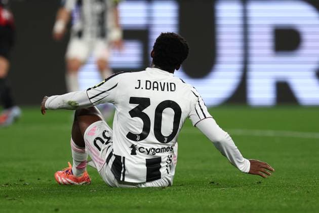 Jonathan David (Juventus Fc) lies on the ground, Serie A, Juventus FC v Ac Milan, Allianz Stadium, October 5, 2025, Turin, Italy.