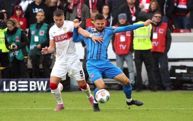 05.10.25 VfB Stuttgart - 1. FC Heidenheim Deutschland, Stuttgart, 05.10.2025, Fussball, Bundesliga, VfB Stuttgart - 1. FC Heidenheim: v.l. Ermedin Demirovic (VfB Stuttgart), Marnon Busch (1. FC Heidenheim).