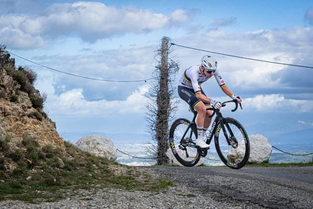Tadej POGAÄaAR: UEC Road cycling, Rad, Radsport, Strasse European Championships - Ardeche 2025 Tadej POGAÄaAR ( SLO ) Slovenia Querformat - quer - horizontal - Landscape - Event Veranstaltung: UEC Road Cycling European Championships 2025 Ardeche - Category Kategorie: Cycling - Road Cycling European Championships - Road Race Elite Men - Location Ort: Europe France - Valence - Discipline: Road Race ( RR ) - Distance: 202,5 km - Date Datum: 05.10.2025 Sunday Day 5 -