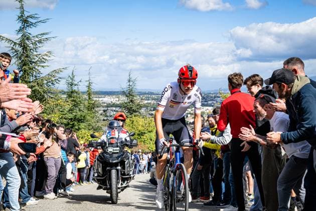 Lennard KÄMNA: UEC Road cycling, Rad, Radsport, Strasse European Championships - Ardeche 2025 Lennard KÄMNA ( GER ) Germany Querformat - quer - horizontal - Landscape - Event Veranstaltung: UEC Road Cycling European Championships 2025 Ardeche - Category Kategorie: Cycling - Road Cycling European Championships - Road Race Elite Men - Location Ort: Europe France - Valence - Discipline: Road Race ( RR ) - Distance: 202,5 km - Date Datum: 05.10.2025 Sunday Day 5 -