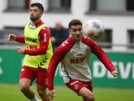 01.10.2025, xophax, Fussball , Fussball-Bundesliga 1.FC Köln Saison 2025 2026 Training Etienne Boire , rechts ( 1.FC Köln ) und Jusuf Gazibegovic , links ( 1.FC. Köln ) (DFL DFB REGULATIONS PROHIBIT ANY USE OF PHOTOGRAPHS as IMAGE SEQUENCES and or QUASI-VIDEO) Koeln