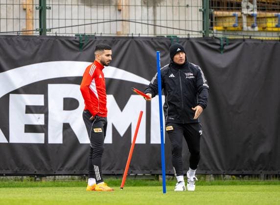 Fußball, Herren, Saison 2025 2026, 1. Bundesliga, 1. FC Union Berlin, Training, v. l. Livan Burcu (1. FC Union Berlin), Athletiktrainer Martin Krüger (1. FC Union), 06.10. 2025, Copyright: xMatthiasxKochx