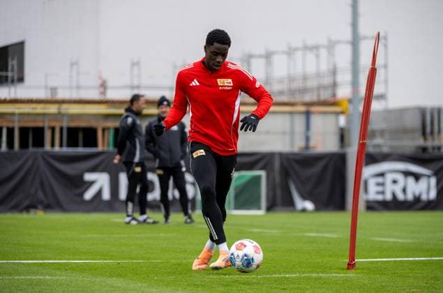 Fußball, Herren, Saison 2025 2026, 1. Bundesliga, 1. FC Union Berlin, Training, Oluwaseun Ogbemudia (1. FC Union Berlin), 06.10. 2025, Copyright: xMatthiasxKochx