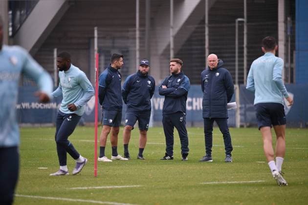 Trainer Uwe Rösler (VfL Bochum), Co Trainer Alessandro Riedle (VfL Bochum), Co Trainer Marc-Andre Kruska (VfL Bochum), Co Trainer Anthony Losilla (VfL Bochum), v.re. 06.10.2025, Fussball 2. Bundesliga, Saison 2025 2026, Training VfL Bochum Bochum Nordrhein Westfalen Deutschland