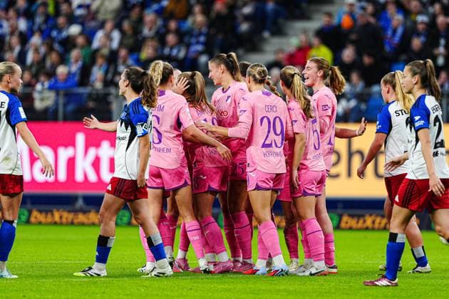 Torjubel TSG 1899 Hoffenheim nach Tor zum 0:2 Valesca Ampoorter (TSG 1899 Hoffenheim, 18) GER, Hamburger SV vs. TSG 1899 Hoffenheim, Frauen, Fussball, 1. Bundesliga, Spieltag 5, Saison 2025 2026, 06.10.2025 GER, Hamburger SV vs. TSG 1899 Hoffenheim, Frauen, Fussball, 1. Bundesliga, Spieltag 5, Saison 2025 2026, 06.10.2025 Hamburg Copyright: xEibner-Pressefoto MarcelxvonxFehrnx EP_MFN