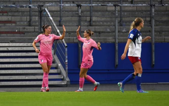06.10.2025, xcex, GER, Hamburg, Volksparkstadion,Frauenfussball, 1. Bundesliga, DIE LIGA, Google Pixel Frauen-Bundesliga Saison 2025 2026, Spieltag 5, HSV, TSG, Hamburger SV Frauen - TSG Hoffenheim Frauen, Torjubel, TSG Hoffenheim, Jubel, Freude, Emotionen, Goal celebration, Melissa Koessler, Selina Cerci (TSG) bejubeln den Treffer DFL regulations prohibit any use of photographs as image sequences and or quasi-video