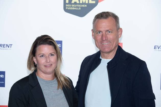Ingo ANDERBRUEGGE, Anderbrügge, ehem. Fussballspieler, mit Ehefrau Katrin, Roter Teppich, Red Carpet Show, Ankunft, arrival, HALL OF FAME-Preisverleihung 2025 am 06.10.2025 im Deutschen Fussball-Museum in Dortmund Deutschland. Â