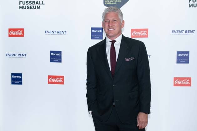 Bastian SCHWEINSTEIGER, ehem. Fussballspieler, Roter Teppich, Red Carpet Show, Ankunft, arrival, HALL OF FAME-Preisverleihung 2025 am 06.10.2025 im Deutschen Fussball-Museum in Dortmund Deutschland. Â