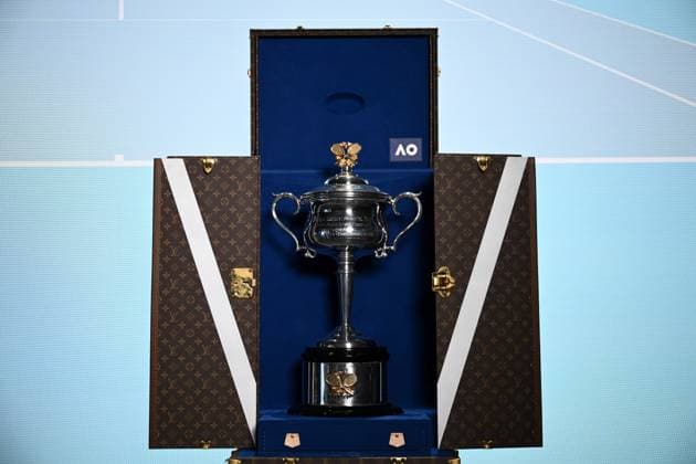 AUSTRALIAN OPEN TENNIS LAUNCH, The Akhurst Memorial Trophy on display during the launch of the 2026 Australian Open tennis tournament, in Melbourne, Tuesday, October 7, 2025. ( NO ARCHIVING MELBOURNE VICTORIA AUSTRALIA  Copyright: xJOELxCARRETTx 20251007135570028531