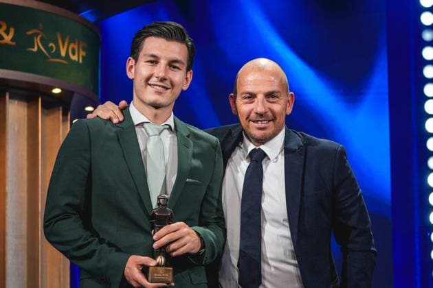 Fussball Österreich - Das Fest Der SpielerInnen, 29. Bruno Gala im Globe Wien Marx-Halle (Wien, Österreich): Mark Grosse (SV Ried, Sieger Kategorie Spieler der 2. Liga) Copyright: xLukasxBierederx