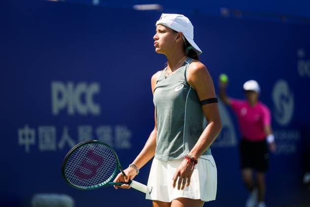 WUHAN, CHINA - OCTOBER 07: Emiliana Arango of Colombia reacts in the Women s Singles Round of 64 match against Liudmila Samsonova on day 4 of 2025 Wuhan Open at Optics Valley International Tennis Center on October 7, 2025 in Wuhan, Hubei Province of China.  Copyright: xVCGx 111595613604