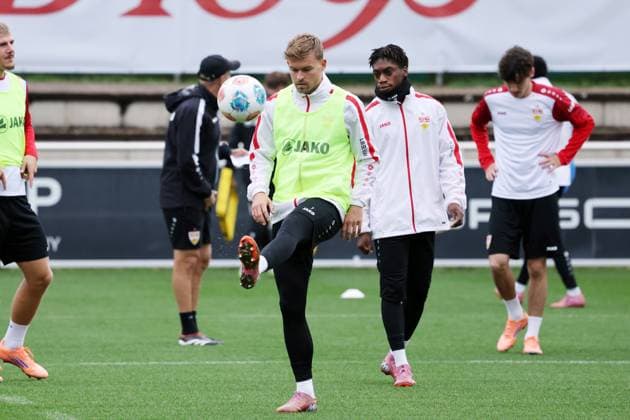 07.10.25 VfB Stuttgart Training Deutschland, Stuttgart, 07.10.2025, Fussball, Bundesliga, VfB Stuttgart Training: Maximilian Mittelstädt.