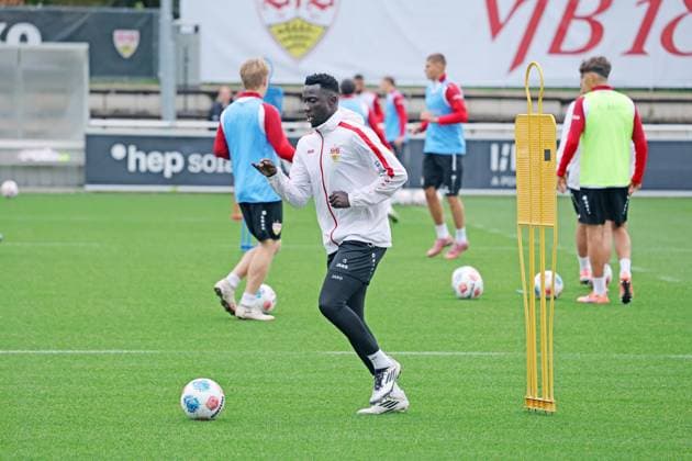 07.10.25 VfB Stuttgart Training Deutschland, Stuttgart, 07.10.2025, Fussball, Bundesliga, VfB Stuttgart Training: Silas Katompa Mvumpa.
