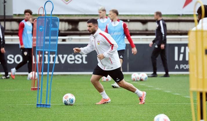 07.10.25 VfB Stuttgart Training Deutschland, Stuttgart, 07.10.2025, Fussball, Bundesliga, VfB Stuttgart Training: Deniz Undav.
