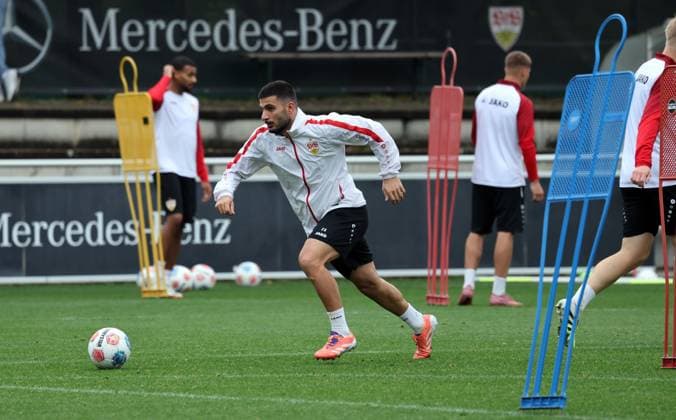 07.10.25 VfB Stuttgart Training Deutschland, Stuttgart, 07.10.2025, Fussball, Bundesliga, VfB Stuttgart Training: Deniz Undav.