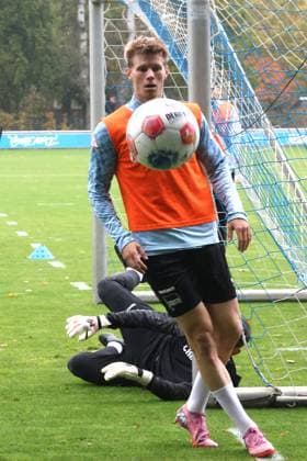 DEU, DFL, 2. FBL Hertha BSC, Training, 07.10.2025, Sportforum, Berlin, DEU, DFL, 2. FBL Hertha BSC, Training, im Bild Luca Schuler (Hertha BSC Berlin 18) DFL - regulations prohibit any use of Photographs as image sequences and or quasi-video