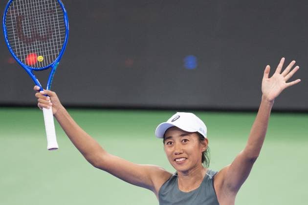 (251007) -- WUHAN, Oct. 7, 2025 -- Zhang Shuai of China waves to spectators after the women s singles round of 64 match against Emma Navarro of the United States at the 2025 Wuhan Open tennis tournament in Wuhan, central China s Hubei Province, Oct. 7, 2025. ) (SP)CHINA-WUHAN-TENNIS-WUHAN OPEN-WOMEN S SINGLES (CN) XiaoxYijiu 