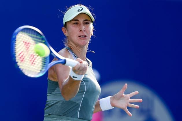 WUHAN, CHINA - OCTOBER 07: Belinda Bencic of Switzerland returns a shot in the Women s Singles Round of 64 match against Donna Vekic of Croatia on day 4 of 2025 Wuhan Open at Optics Valley International Tennis Center on October 7, 2025 in Wuhan, Hubei Province of China.  Copyright: xVCGx 111595688906