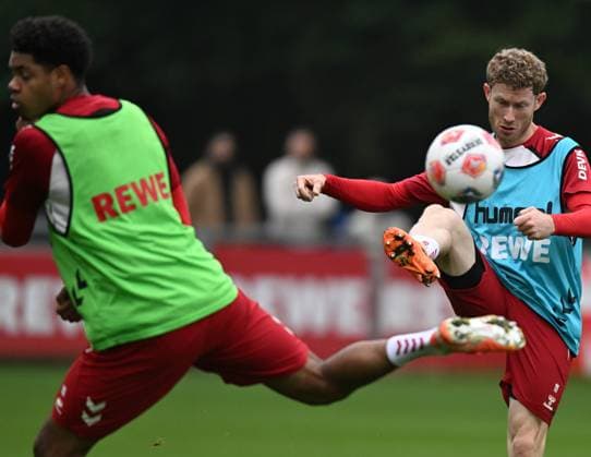 07.10.2025, xophax, Fussball , Fussball-Bundesliga 1.FC Köln Saison 2025 2026 Training Yannick Mausehund , links und Florian Kainz , rechts ( beide 1.FC Köln) (DFL DFB REGULATIONS PROHIBIT ANY USE OF PHOTOGRAPHS as IMAGE SEQUENCES and or QUASI-VIDEO) Koeln