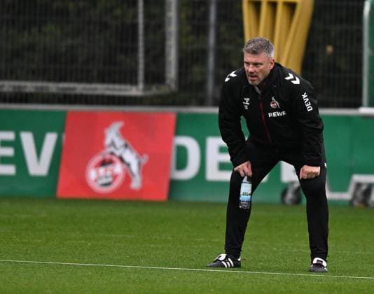07.10.2025, xophax, Fussball , Fussball-Bundesliga 1.FC Köln Saison 2025 2026 Training Trainer Lukas Kwasniok (DFL DFB REGULATIONS PROHIBIT ANY USE OF PHOTOGRAPHS as IMAGE SEQUENCES and or QUASI-VIDEO) Koeln