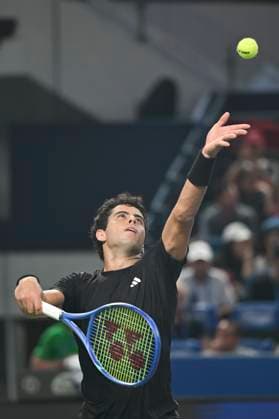 (251007) -- SHANGHAI, Oct. 7, 2025 -- Jaume Munar competes during the men s singles round of 16 match between Novak Djokovic of Serbia and Jaume Munar of Spain at the ATP, Tennis Herren World Tour Shanghai Masters tennis tournament in Shanghai, east China, Oct. 7, 2025. ) (SP)CHINA-SHANGHAI-TENNIS-ATP TOUR-SHANGHAI MASTERS-MEN S SINGLES (CN) ChenxHaoming 