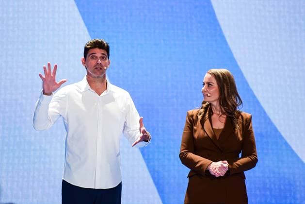 Australian Open 2026 Launch event in Melbourne - 07 Oct 2025 Mark Philippoussis (L) and Elena Dokic (R) are seen on stage at the Australian Open 2026 Launch event. Melbourne Australia Copyright: xAlexanderxBogatyrevx xSOPAxImagesx AO Launch 2026-8209