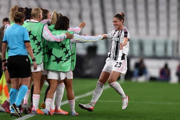Juventus Fc v SL Benfica- UEFA Womens Champions League 2025 26 League Phase MD1 Cecilia Salvai of Juventus Fc celebrates with his team mates after scoring a goal during the UEFA Womens Champions League Phase MD1 match between Juventus Fc and SL Benficaat Allianz Stadium on October 7, 2025 in Turin, Italy . Torino Allianz Stadium Italy Copyright: xMarcoxCanonierox