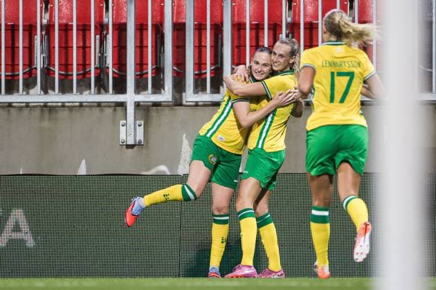 251007 Vilde Hasund of Hammarby celebrates with Ellen Wangerheim after 1-0 during the UEFA Women s Europa Cup football match between Hammarby and Brann on October 7, 2025 in Stockholm. Photo: Kenta Jönsson BILDBYRAN COP 210 KJ0277 fotboll football soccer fotball uefa womens europa cup hammarby brann women dam bbeng jubel Copyright: KENTAxJÖNSSON BB251007KJ048