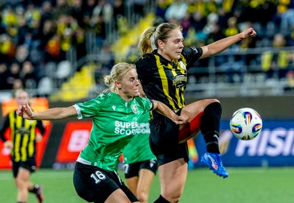 GOTHENBURG, SWEDEN 20251007 Häcken s Alice Bergström and Katowice s Nicola Brzeczek during the UEFA Europa Cup, second qualifying round 1st leg, between BK Häcken and GKS Katowice at Hisingen Arena in Gothenburg, Sweden October 7, 2025. GÖTEBORG SWEDEN x9200x