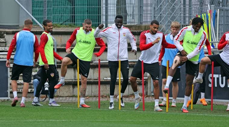 07.10.25 VfB Stuttgart Training Deutschland, Stuttgart, 07.10.2025, Fussball, Bundesliga, VfB Stuttgart Training: Silas Katompa Mvumpa.