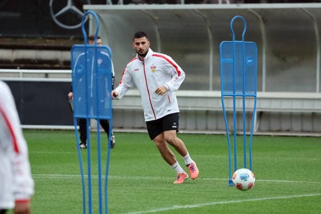 07.10.25 VfB Stuttgart Training Deutschland, Stuttgart, 07.10.2025, Fussball, Bundesliga, VfB Stuttgart Training: Deniz Undav.