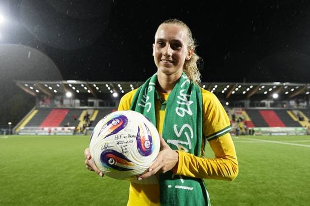 STOCKHOLM, SWEDEN 20251007 Hammarby s Ellen Wangerheim and Brann s Signe Gaupset during Tuesday s second qualifying round for the European Cup, match 1 in the best of 2, between Hammarby IF and SK Brann at Grimsta IP. STOCKHOLM SWEDEN x11288x