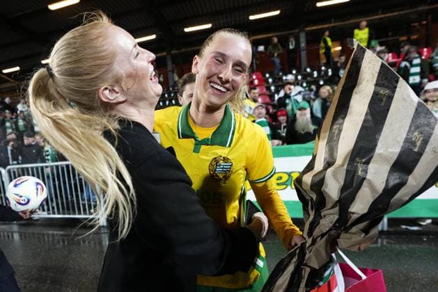 STOCKHOLM, SWEDEN 20251007 Hammarby s Ellen Wangerheim and Brann s Signe Gaupset during Tuesday s second qualifying round for the European Cup, match 1 in the best of 2, between Hammarby IF and SK Brann at Grimsta IP. STOCKHOLM SWEDEN x11288x
