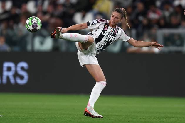 Juventus Fc v SL Benfica- UEFA Womens Champions League 2025 26 League Phase MD1 Cecilia Salvai of Juventus Fc in action during the UEFA Womens Champions League Phase MD1 match between Juventus Fc and SL Benficaat Allianz Stadium on October 7, 2025 in Turin, Italy . Torino Allianz Stadium Italy Copyright: xMarcoxCanonierox
