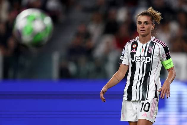 Juventus Fc v SL Benfica - UEFA Women Champions League 2025 26 League Phase MD1 Cristiana Girelli of Juventus Fc looks on during the UEFA Women Champions League Phase MD1 match between Juventus Fc and SL Benfica at Allianz Stadium on October 7, 2025 in Turin, Italy . Torino Allianz Stadium Italy Copyright: xMarcoxCanonierox