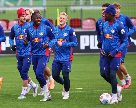 RB Leipzig - Training Bundesliga Leipzig, 07.10.2025, RB Leipzig Trainingszentrum,Fußball Bundesliga , RB Leipzig - Training. , Im Bild v.l.: Timo Werner (36, RB Leipzig), Johan Bakayoko (9, RB Leipzig), Xaver Schlager (24, RB Leipzig) und Castello Lukeba (23, RB Leipzig) ,