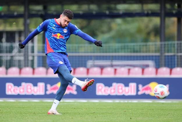 RB Leipzig - Training Bundesliga Leipzig, 07.10.2025, RB Leipzig Trainingszentrum,Fußball Bundesliga , RB Leipzig - Training. , Im Bild: Romulo (40, RB Leipzig) am Ball ,