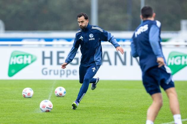 08.10.2025, Fussball, Saison 2025 2026, Training FC Schalke 04, Kenan Karaman (FC Schalke 04), Gelsenkirchen Trainingsgelände FC Schalke 04 NRW Deutschland xRHR-FOTO YYx Copyright: RHR-FOTOx RHR-FOTO YY