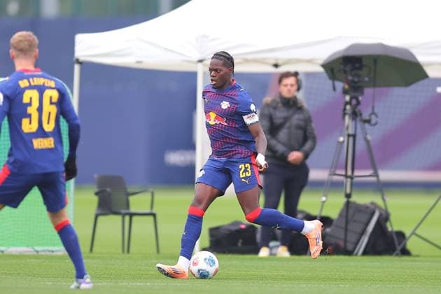 RB Leipzig - Dukla Prag Testspiel Leipzig, 08.10.2025, Trainingszentrum am Cottweg, Fußball, Männer, Saison 2025 2026, Testspiel, RB Leipzig - FK Dukla Prag , Im Bild: Castello Lukeba (23, RB Leipzig) ,