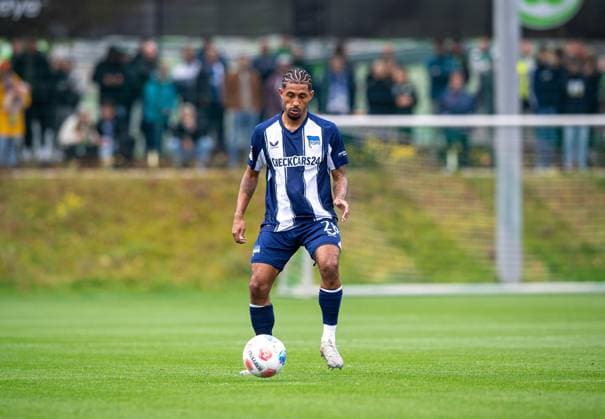 Fussball, Herren, Saison 2025 26, Testspiel, VfL Wolfsburg - Hertha BSC, Jeremy Dudziak (Hertha BSC), 08.10. 2025, Copyright: xSebastianxRäppold MatthiasxKochx