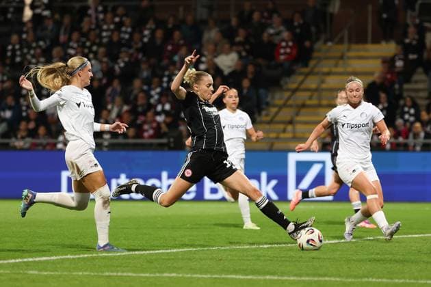 2025.10.03 xJFx zweite Qualifikationsrunde UEFA Women™s Europa Cup 2025 2026 Eintracht Frankfurt - 1. FC Slovacko v.l., Laura Freigang (Eintracht Frankfurt) schiesst das Tor zum 2:0 (DFL DFB REGULATIONS PROHIBIT ANY USE OF PHOTOGRAPHS as IMAGE SEQUENCES and or QUASI-VIDEO) Copyright: JoaquimxFerreira