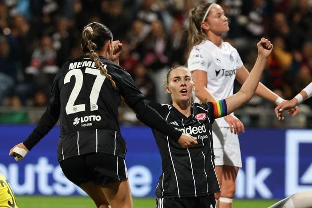 2025.10.03 xJFx zweite Qualifikationsrunde UEFA Women™s Europa Cup 2025 2026 Eintracht Frankfurt - 1. FC Slovacko v.l., Ereleta Memeti (Eintracht Frankfurt), Laura Freigang (Eintracht Frankfurt), Torjubel, Goal celebration, celebrate the goal (DFL DFB REGULATIONS PROHIBIT ANY USE OF PHOTOGRAPHS as IMAGE SEQUENCES and or QUASI-VIDEO) Copyright: JoaquimxFerreira