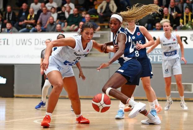 08.10.2025, xmohx, Basketball EuroCup Women, Saarlouis Royals - Emlak Konut SK Istanbul v.l. Brynn Shoup Hill (Saarlouis), Victoria Macaulay (Emlak Konut) (DFL DFB REGULATIONS PROHIBIT ANY USE OF PHOTOGRAPHS as IMAGE SEQUENCES and or QUASI-VIDEO) Saarlouis