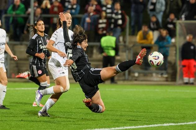 2025.10.03 xJFx zweite Qualifikationsrunde UEFA Women™s Europa Cup 2025 2026 Eintracht Frankfurt - 1. FC Slovacko v.l., in der Luft Remina Chiba (Eintracht Frankfurt) in aktion, in action, (DFL DFB REGULATIONS PROHIBIT ANY USE OF PHOTOGRAPHS as IMAGE SEQUENCES and or QUASI-VIDEO) Copyright: JoaquimxFerreira